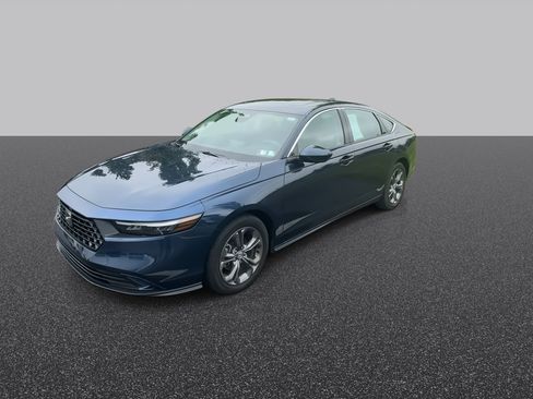 Used 2024 Honda Accord EX image 5