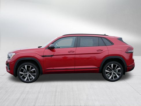 Used 2025 Volkswagen Atlas Cross Sport SEL R-Line AWD/4WD image 4