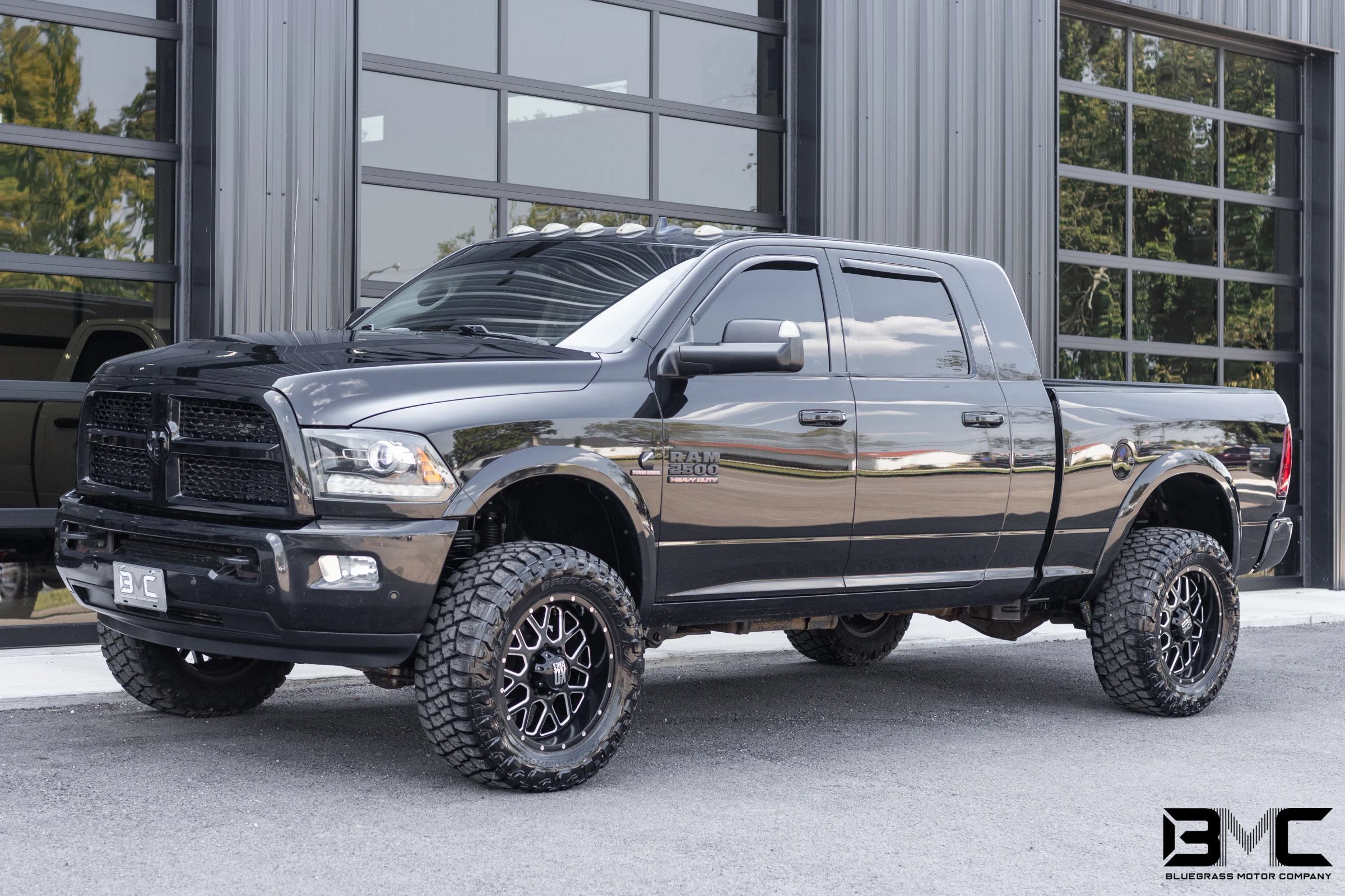 Used 2017 RAM 2500 Laramie w/ Sport Appearance Group AWD/4WD image 2