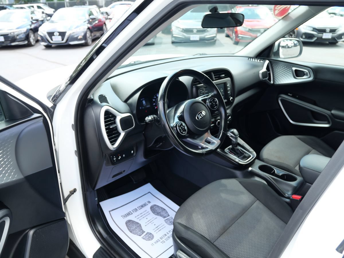 Used 2020 Kia Soul X-Line FWD image 9