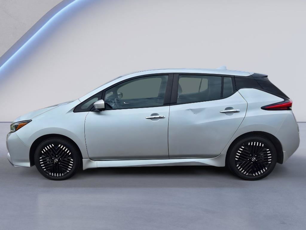 Used 2024 Nissan Leaf SV Plus FWD image 2