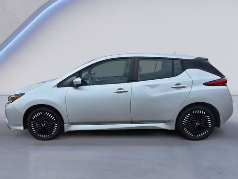 Used 2024 Nissan Leaf SV Plus FWD image 2
