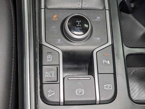 Certified 2025 Kia Sorento X-Line EX AWD/4WD image 28