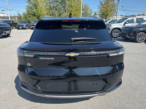 New 2025 Chevrolet Equinox EV LT w/ Convenience Package II image 5