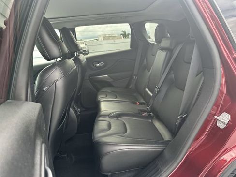 Used 2021 Jeep Cherokee Limited AWD/4WD image 27