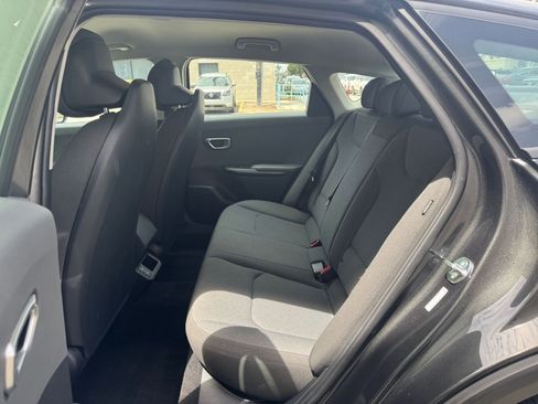 Used 2025 Kia K4 LXS FWD image 25