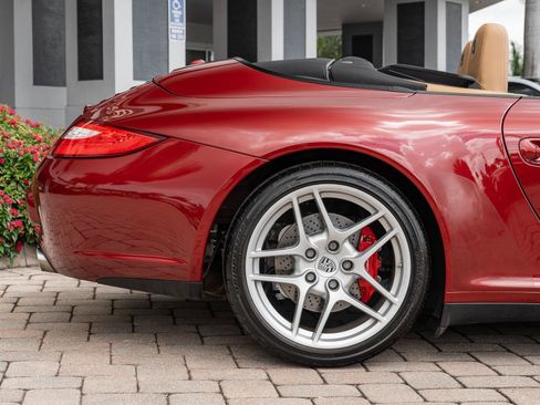 Used 2009 Porsche 911 Carrera 4S AWD/4WD image 39