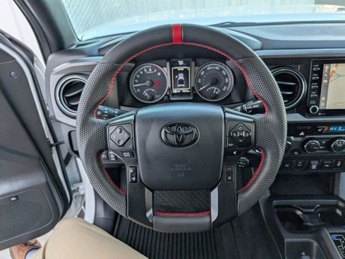 Used 2023 Toyota Tacoma TRD Off-Road image 13