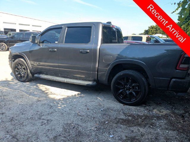 Used 2022 RAM 1500 Laramie AWD/4WD image 5