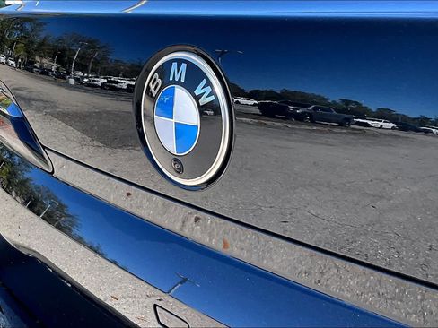 Used 2023 BMW 740i image 31