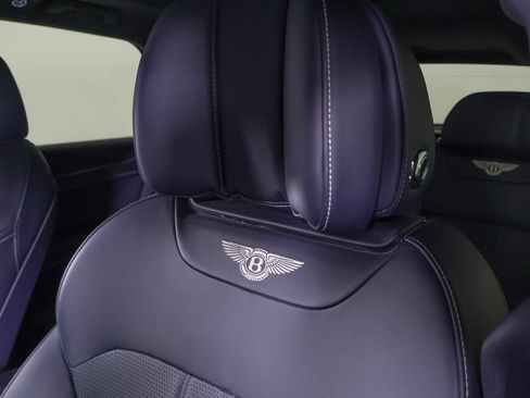 Used 2019 Bentley Bentayga AWD/4WD image 14