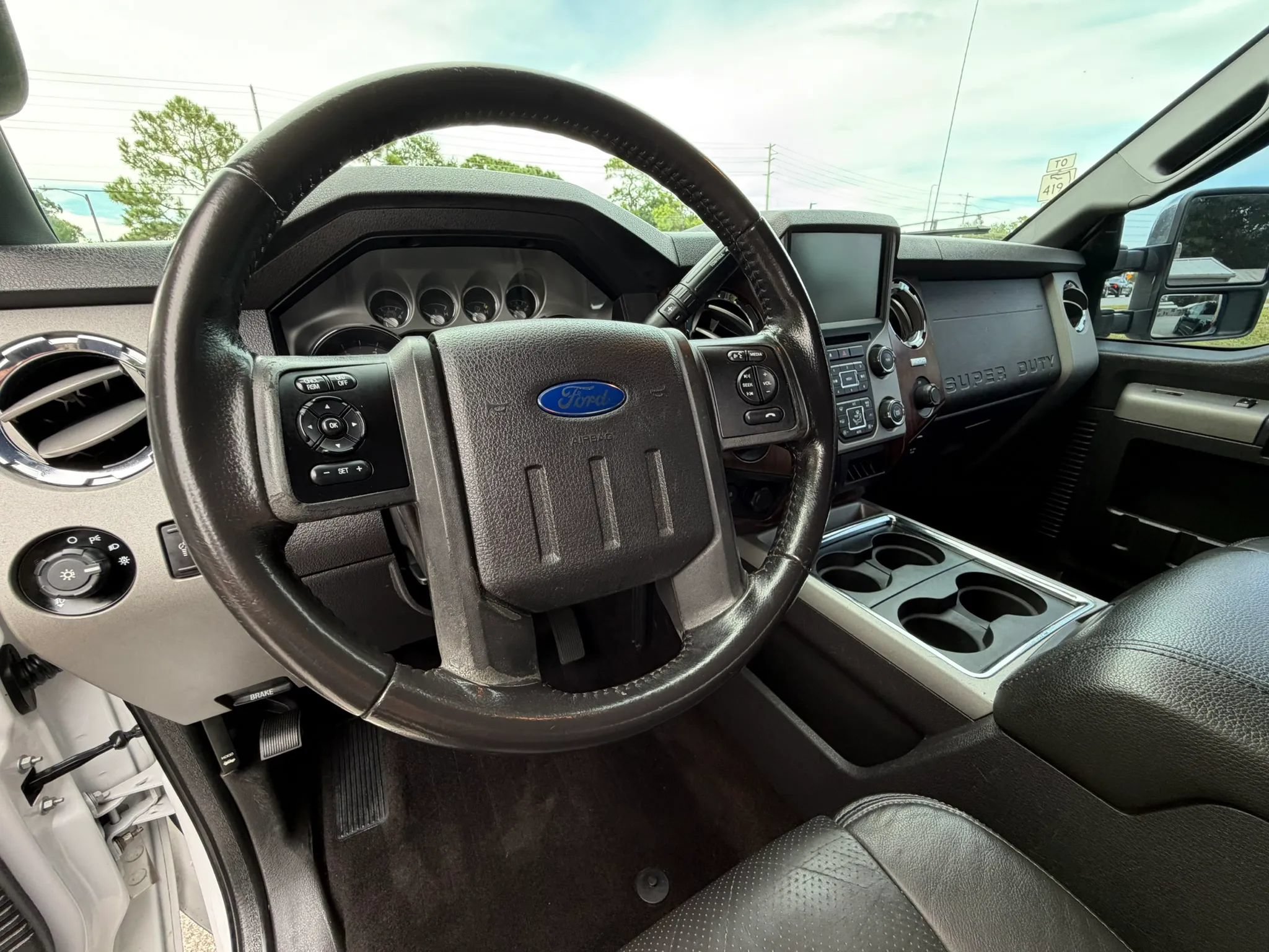 Used 2015 Ford F250 Lariat w/ Chrome Package AWD/4WD image 9