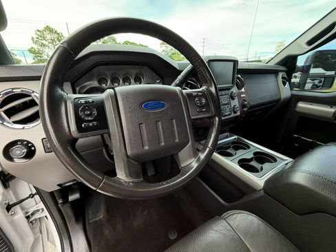 Used 2015 Ford F250 Lariat w/ Chrome Package AWD/4WD image 9