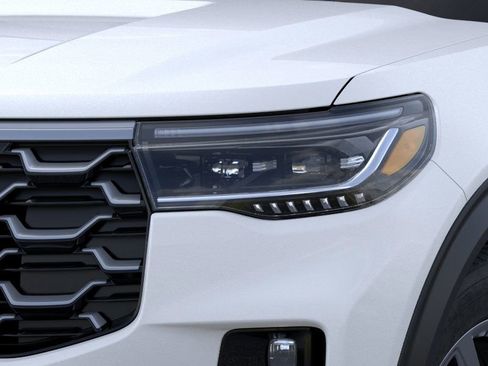 New 2026 Ford Explorer Platinum image 18
