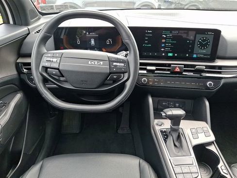 Certified 2026 Kia Sportage X-Line w/ X-Line Premium Package AWD/4WD image 11