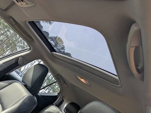 Used 2013 Lexus CT 200h image 17