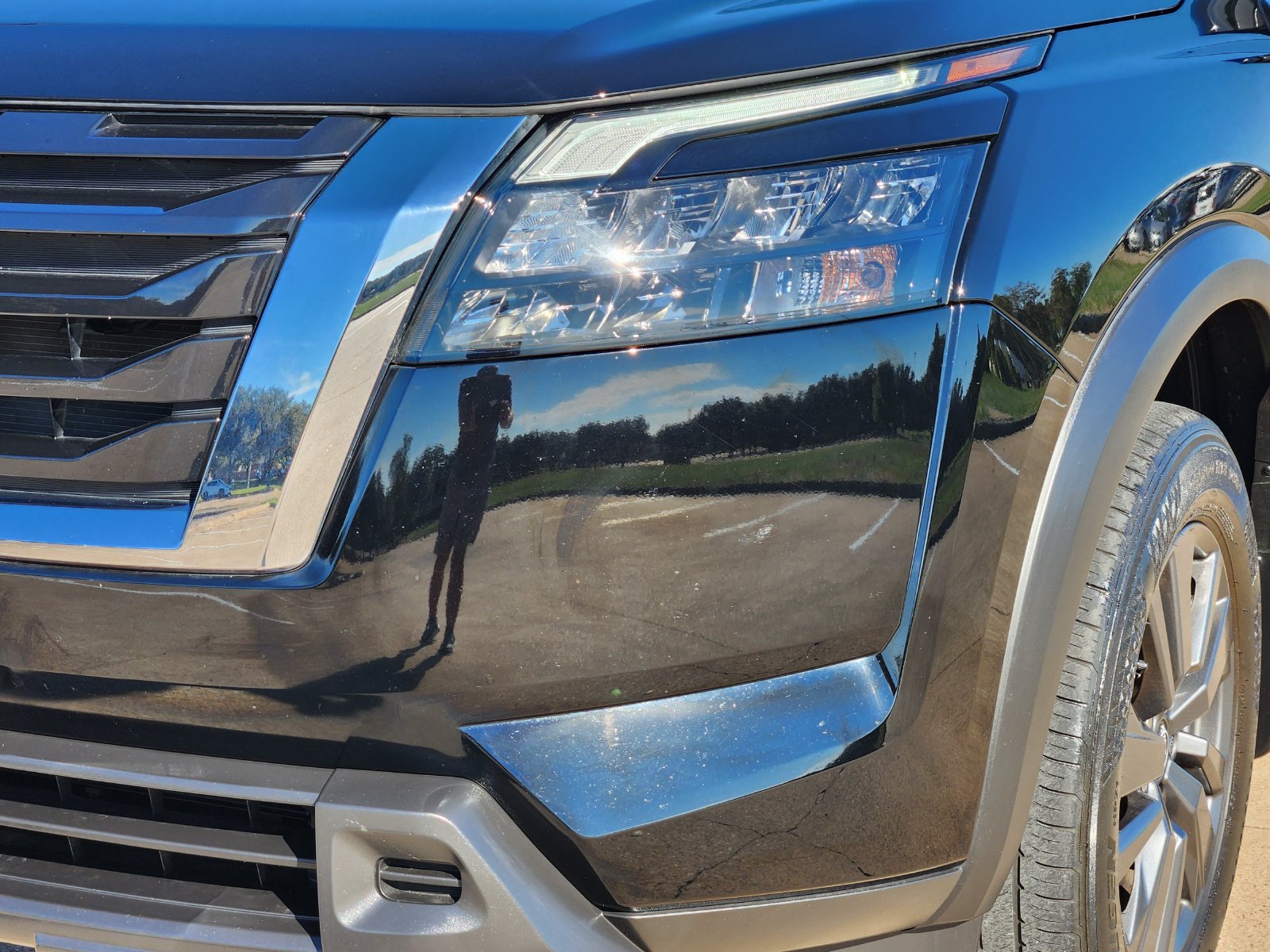 Used 2024 Nissan Pathfinder S FWD image 10