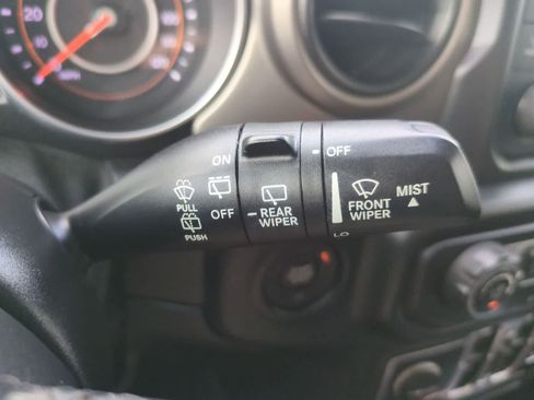 Certified 2018 Jeep Wrangler Unlimited Sport S AWD/4WD image 25