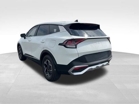 Certified 2023 Kia Sportage LX image 6