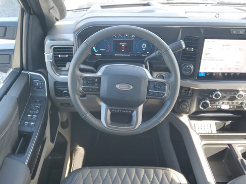 New 2026 Ford F450 Platinum w/ Platinum Plus Package image 15