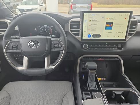 Used 2025 Toyota Tundra Limited image 13