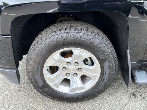Used 2018 Chevrolet Silverado 1500 LTZ Z71 AWD/4WD image 8