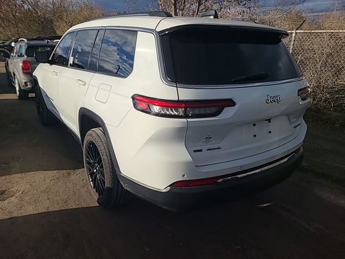 Used 2021 Jeep Grand Cherokee L Limited w/ Luxury Tech Group II image 6