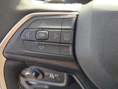 New 2026 Jeep Grand Cherokee Laredo AWD/4WD image 27