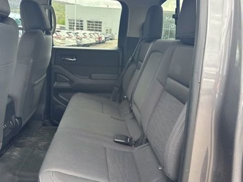 Certified 2024 Nissan Frontier SV w/ SV Convenience Package AWD/4WD image 10