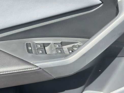 New 2026 Volkswagen Jetta SE FWD image 23