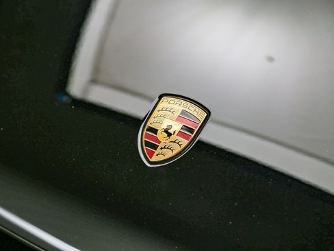 Certified 2026 Porsche Macan S AWD/4WD image 12