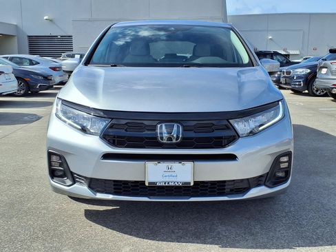 Used 2025 Honda Odyssey Touring image 21
