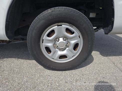 Used 2012 Toyota Tacoma 2WD Regular Cab image 28