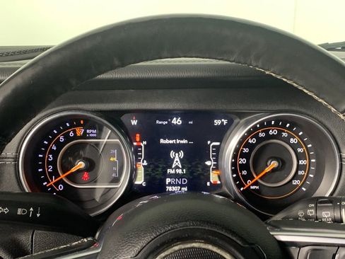 Used 2018 Jeep Wrangler Unlimited Sahara image 23