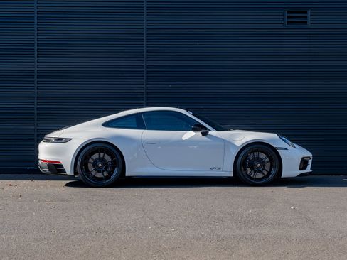 Certified 2023 Porsche 911 Carrera GTS image 9