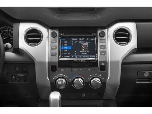 Used 2020 Toyota Tundra SR5 w/ TRD Off-Road Package AWD/4WD image 91