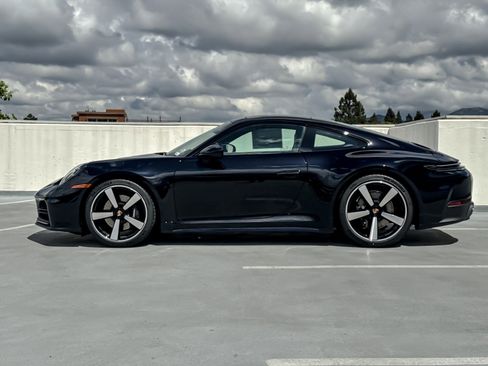 New 2026 Porsche 911 Carrera RWD image 2
