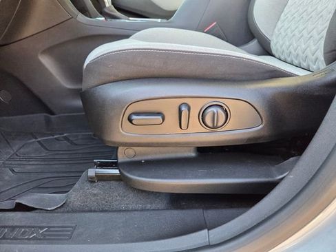 Used 2024 Chevrolet Equinox LS w/ LS Convenience Package FWD image 26