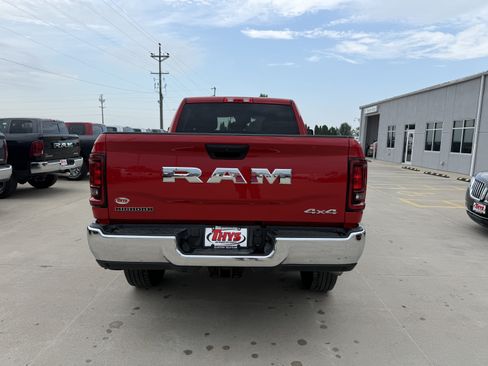 Used 2026 RAM 2500 Big Horn AWD/4WD image 34