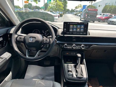 Used 2024 Honda CR-V EX-L image 17