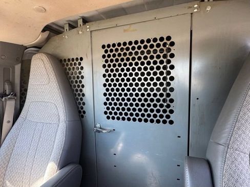 Used 2020 Chevrolet Express 3500 w/ Driver Convenience Package RWD image 24