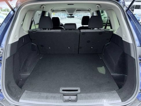 Used 2023 Nissan Rogue SV AWD/4WD image 10