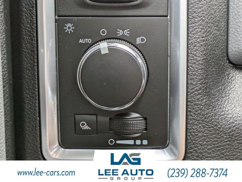 Used 2020 RAM 1500 Classic SLT w/ Luxury Group RWD image 19