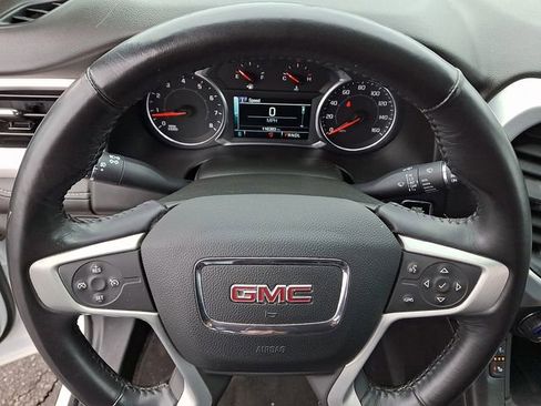 Used 2018 GMC Acadia SLT image 22