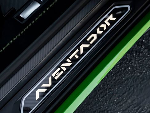 Used 2020 Lamborghini Aventador SVJ image 29