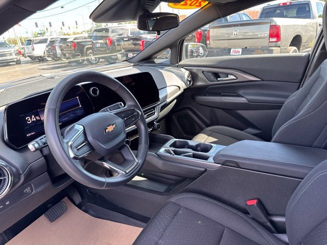 Used 2025 Chevrolet Equinox EV LT FWD image 10