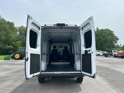 Used 2023 RAM ProMaster 2500 FWD image 12