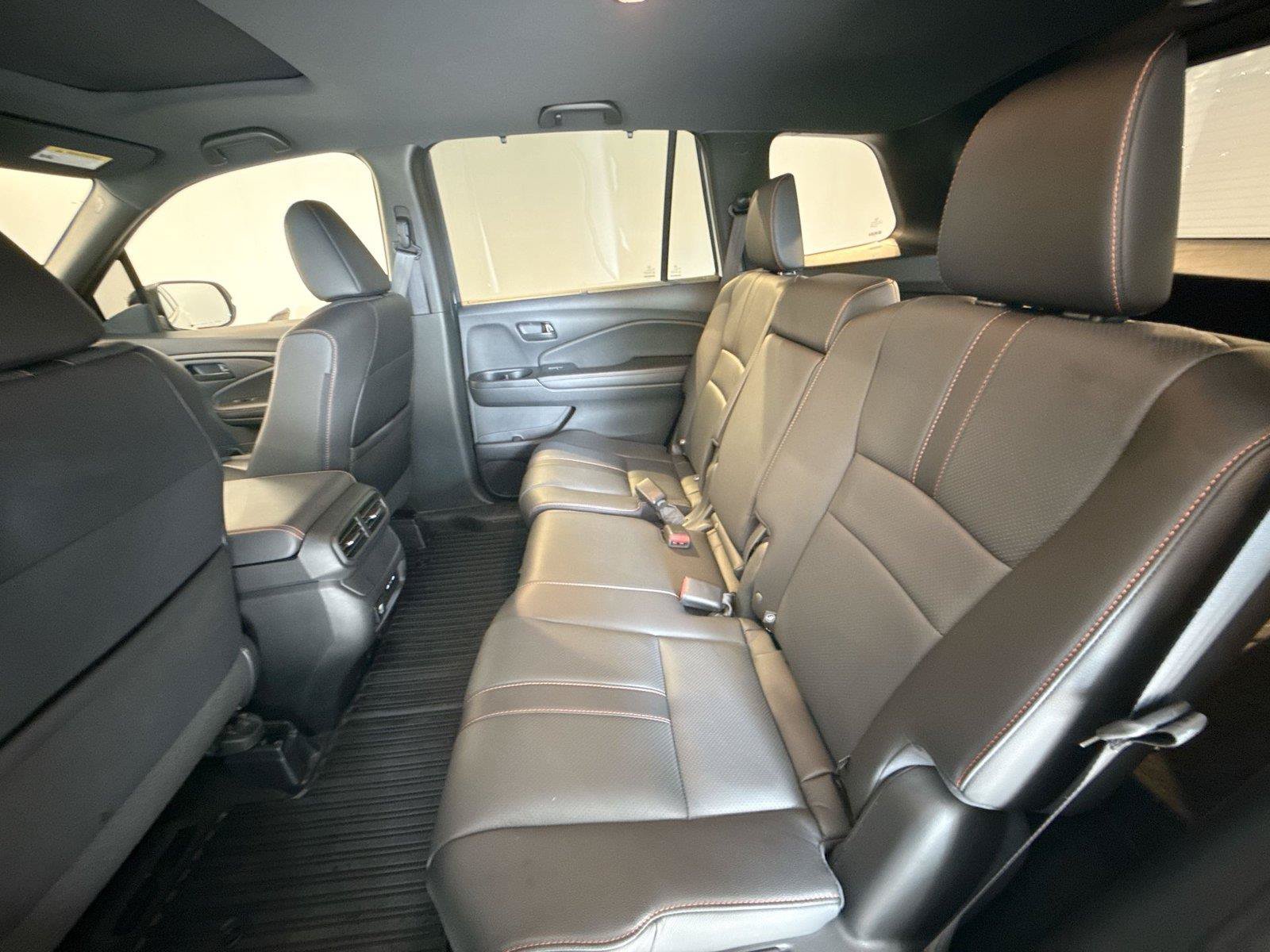 Used 2024 Honda Passport TrailSport image 25