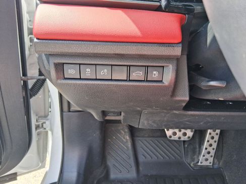 Used 2025 Toyota Camry XSE AWD/4WD image 13