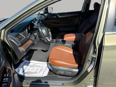 Used 2018 Subaru Outback 3.6R Touring w/ Popular Package #3 image 13
